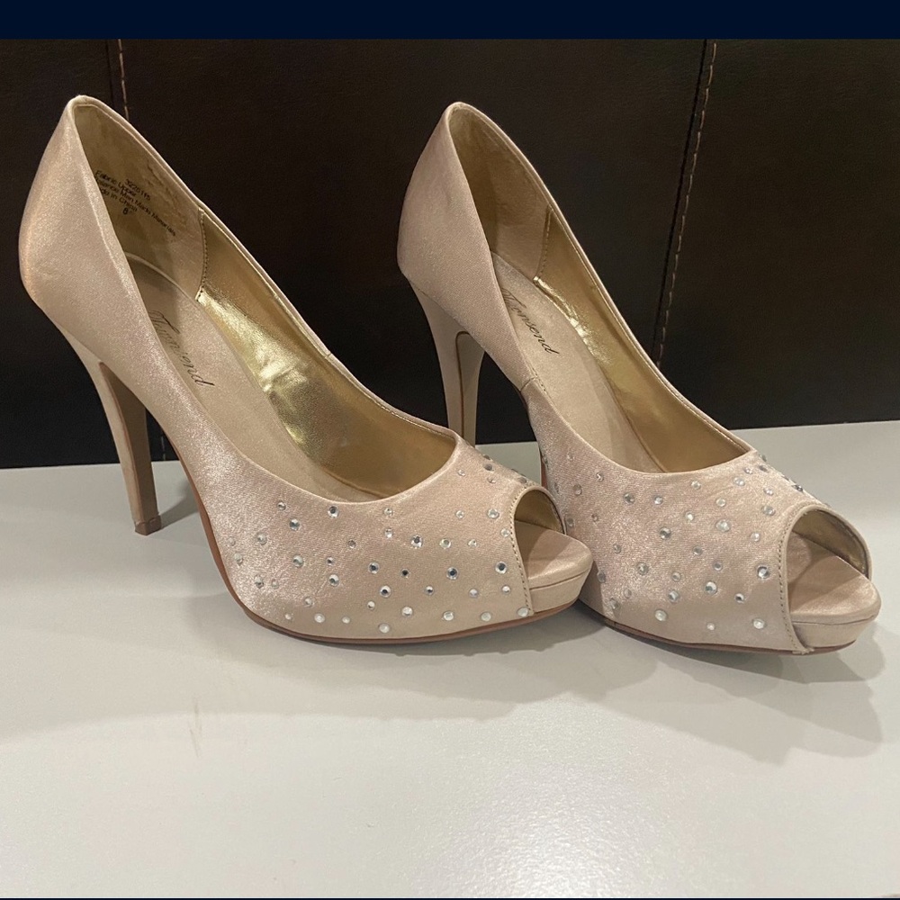 Lulu Townsend LT Daphne Heels Sz 8